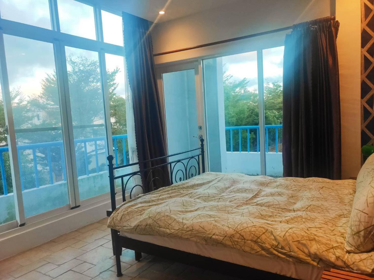 Oia Cafe B&B Taitung Екстер'єр фото