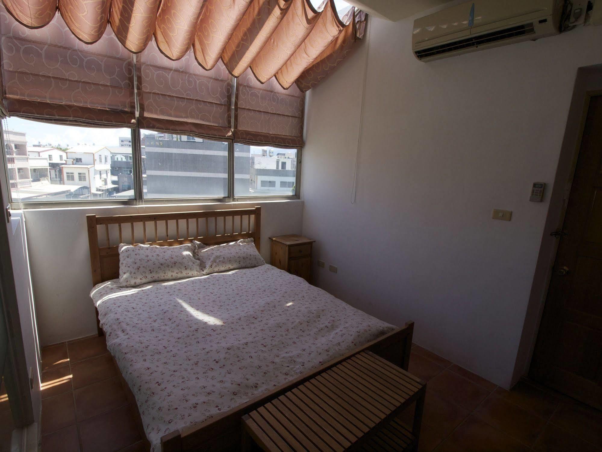 Oia Cafe B&B Taitung Екстер'єр фото